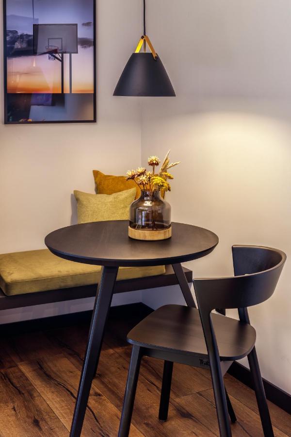 Black F House - Serviced Apartments Friburgo em Brisgóvia Exterior foto